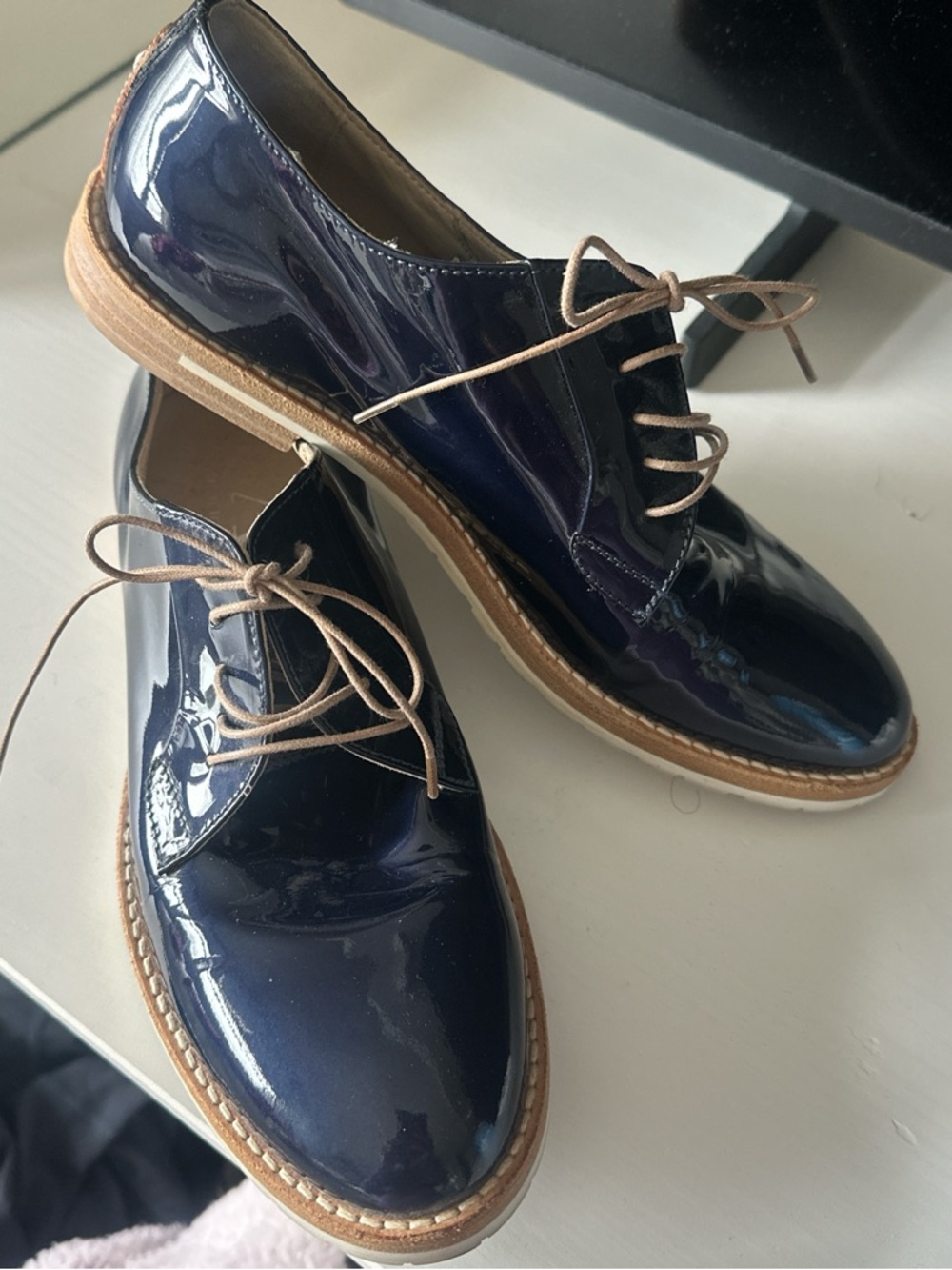 AGL Attilio Giusti Leombruni Navy Patent Leather Derby Shoes with Tan Laces